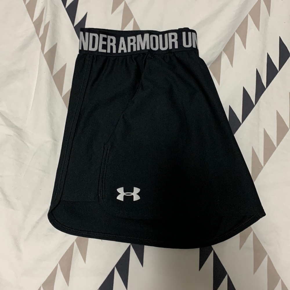 Under armour shorts with pockets
